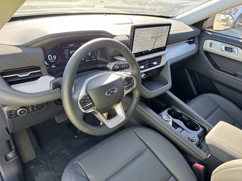 New 2026 Ford Explorer Active w/ Active Comfort Package image 8