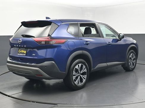Used 2022 Nissan Rogue SV FWD image 5