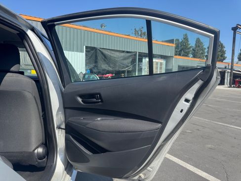 Used 2025 Toyota Corolla LE FWD image 19