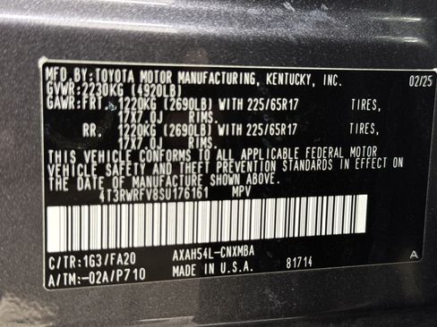 Used 2025 Toyota RAV4 XLE AWD/4WD image 41