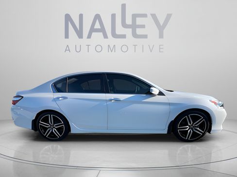 Used 2017 Honda Accord Sport image 6