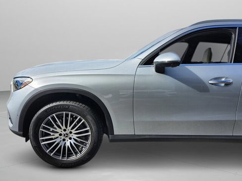 New 2026 Mercedes-Benz GLC 300 image 39