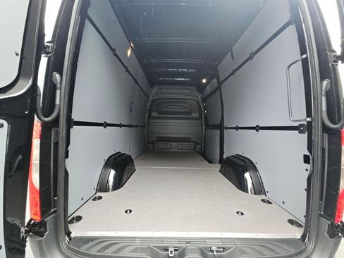 New 2025 Mercedes-Benz Sprinter 2500 image 13