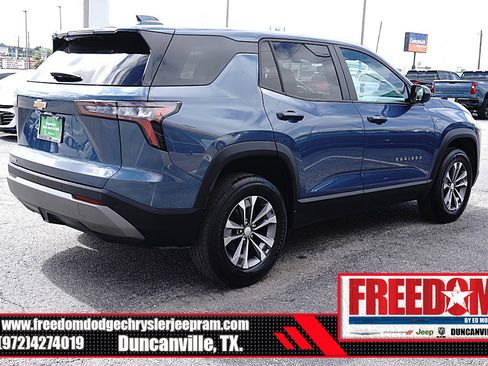Used 2025 Chevrolet Equinox LT FWD image 5