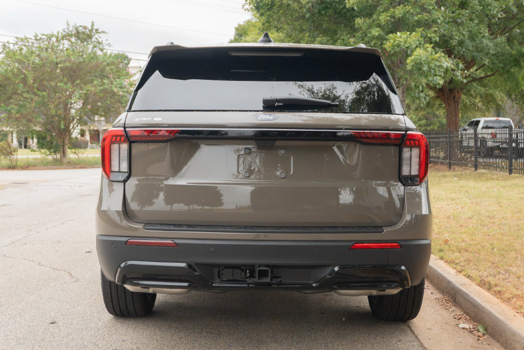 New 2027 Ford Explorer ST-Line w/ Premium Package RWD image 10
