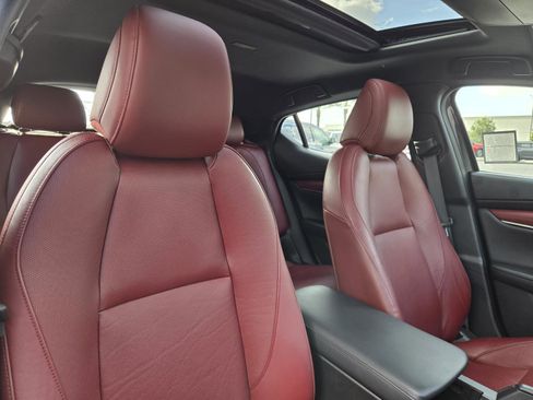 Used 2022 MAZDA MAZDA3 s image 30