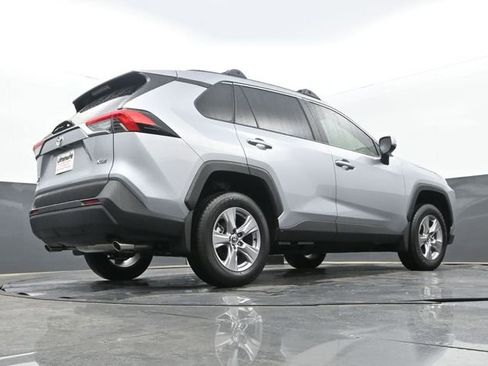 Used 2025 Toyota RAV4 XLE FWD image 25