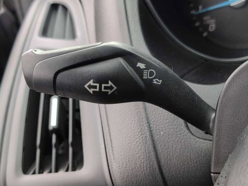 Used 2013 Ford Focus SE image 25