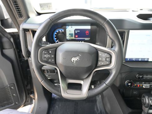 Used 2024 Ford Bronco Outer Banks w/ Sasquatch Package image 23