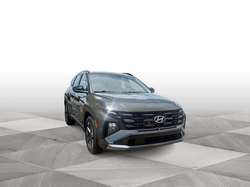 Used 2025 Hyundai Tucson SEL FWD image 2