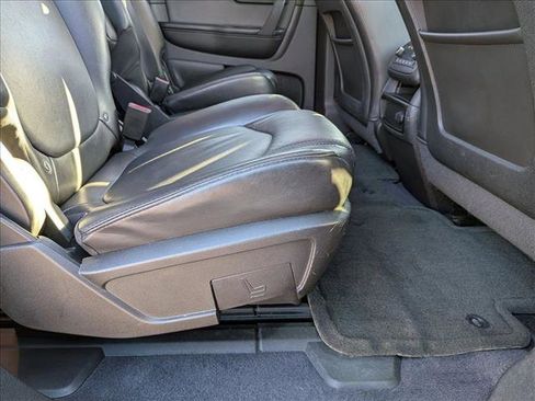 Used 2012 Chevrolet Traverse LT image 20