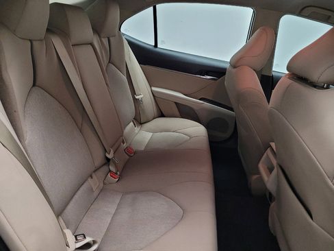 Used 2022 Toyota Camry LE FWD image 19