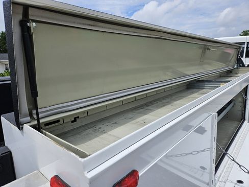 Used 2015 Chevrolet Silverado 3500 W/T image 23