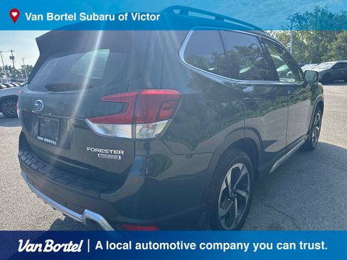 Certified 2023 Subaru Forester Touring AWD/4WD image 6