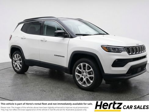 Used 2025 Jeep Compass Limited image 1