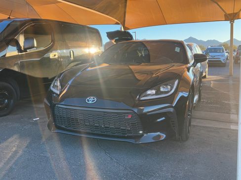 Certified 2023 Toyota GR86 Premium image 2