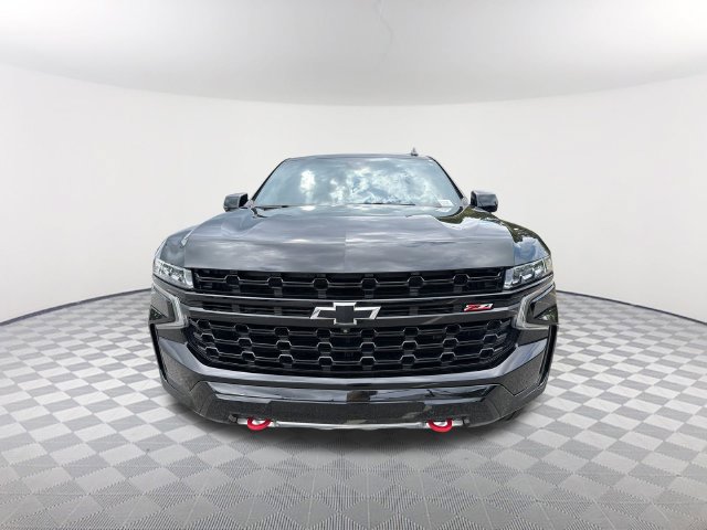 Used 2023 Chevrolet Tahoe Z71 w/ Luxury Package AWD/4WD image 2