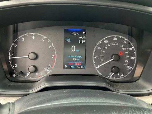 Used 2025 Toyota Corolla LE FWD image 25