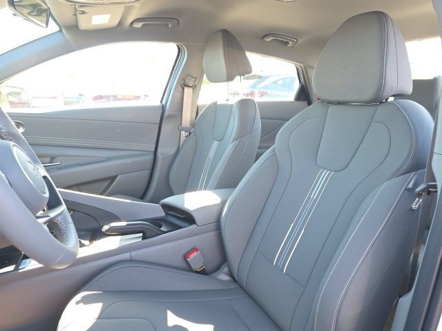 Used 2026 Hyundai Elantra Sport FWD image 6