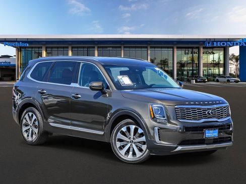 Used 2021 Kia Telluride S FWD image 1