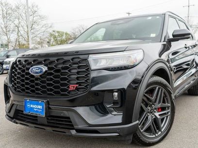 Used 2025 Ford Explorer ST
