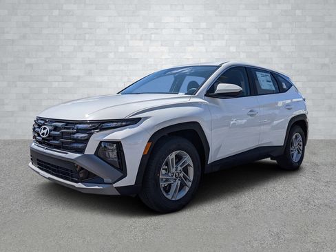 New 2026 Hyundai Tucson SE image 9