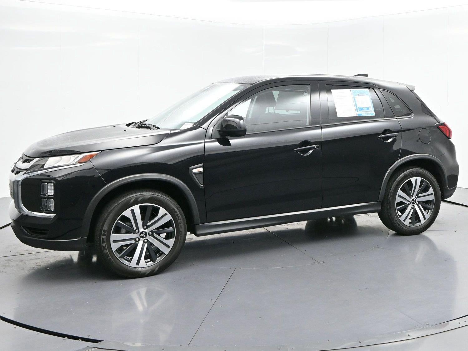 Used 2023 Mitsubishi Outlander Sport ES AWD/4WD image 3