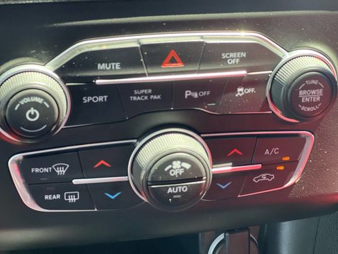 Used 2021 Dodge Charger R/T image 34