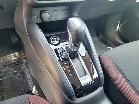 New 2025 Nissan Versa SR w/ Trunk Package FWD image 13