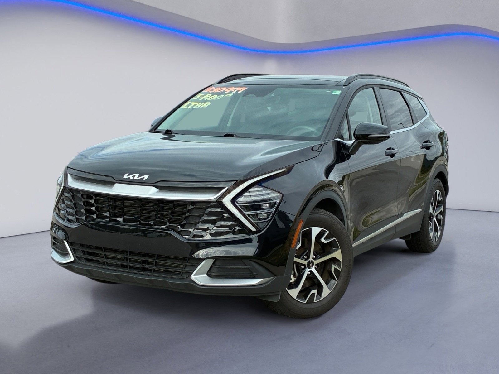 Used 2025 Kia Sportage EX w/ Premium Package FWD image 2