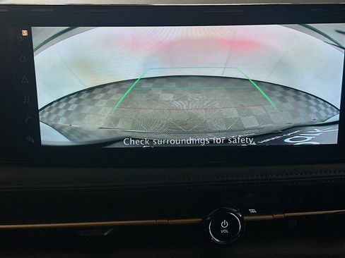 Used 2023 Nissan Ariya FWD image 23