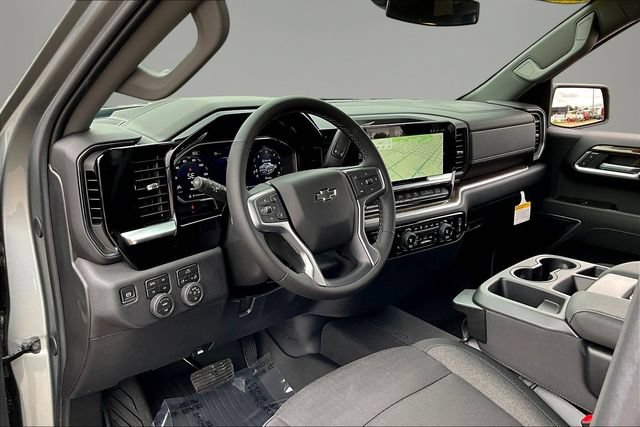 New 2026 Chevrolet Silverado 1500 RST w/ Z71 Off-Road Package AWD/4WD image 7