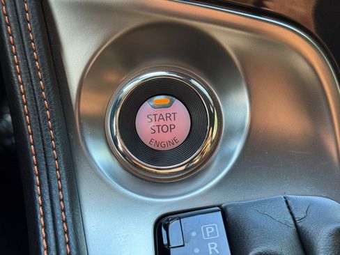 Used 2023 Nissan Maxima SR w/ Sport Mat Group FWD image 26