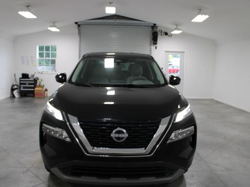 Used 2023 Nissan Rogue SV FWD image 3