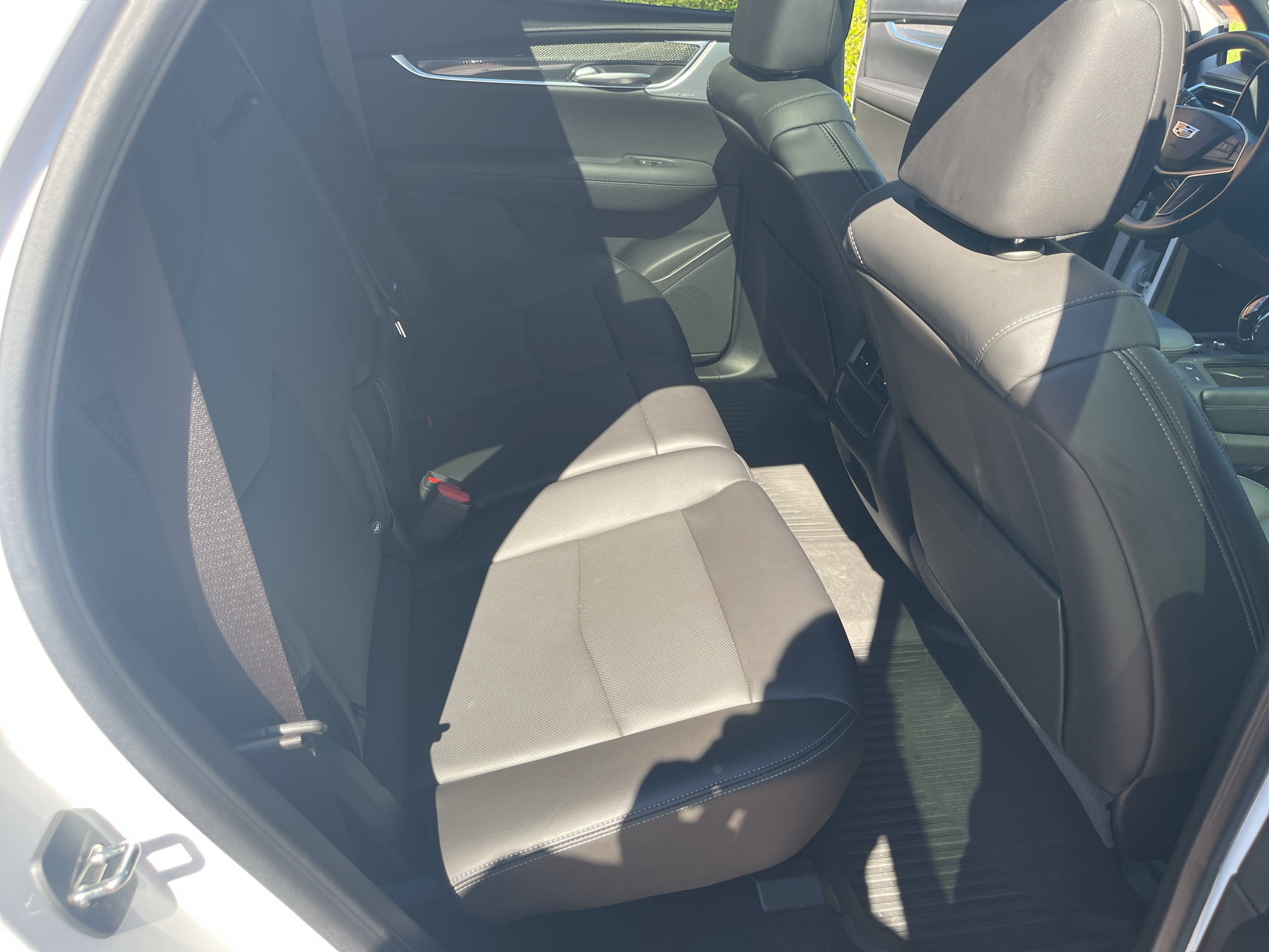 Used 2024 Cadillac XT5 Sportv w/ Technology Package AWD/4WD image 34