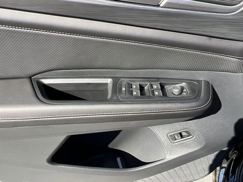 New 2026 Volkswagen Atlas Cross Sport SE AWD/4WD image 16
