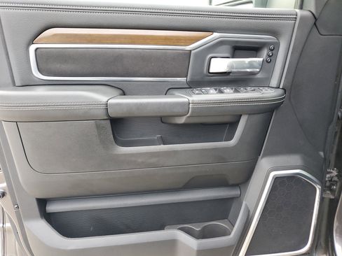 Used 2024 RAM 2500 Laramie image 19