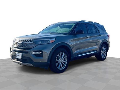 Used 2020 Ford Explorer Limited image 16