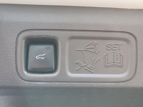 Used 2021 Ford Expedition Limited RWD image 32