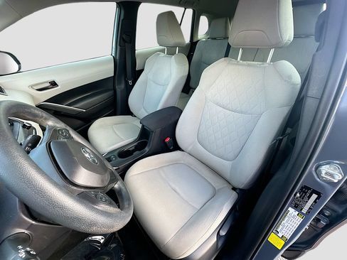 Used 2022 Toyota Corolla Cross L AWD/4WD image 19