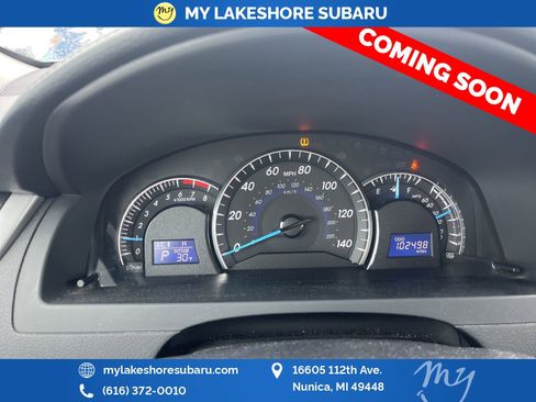 Used 2014 Toyota Camry L image 11