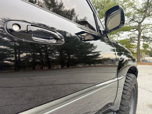 Used 2002 Lexus LX 470 4WD image 30