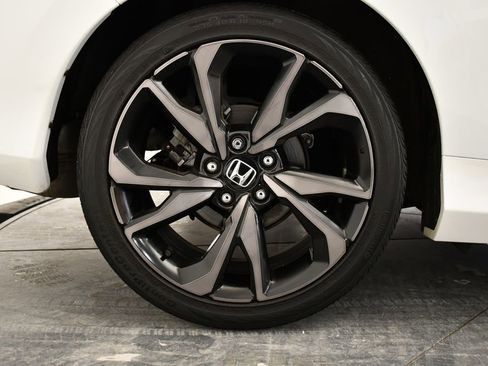 Used 2020 Honda Civic Touring image 14