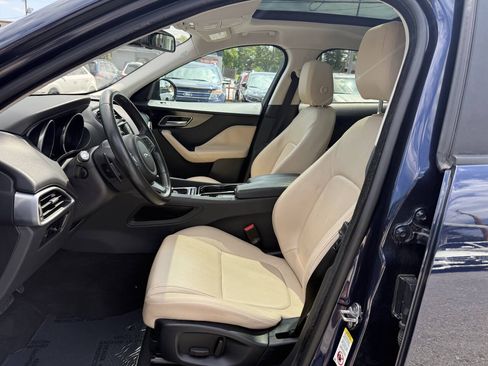 Used 2017 Jaguar F-PACE Premium AWD/4WD image 6