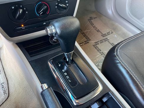 Used 2006 Mercury Milan Premier image 22