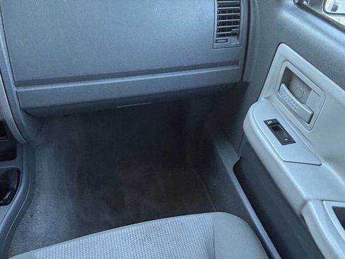 Used 2006 Dodge Dakota SLT image 12