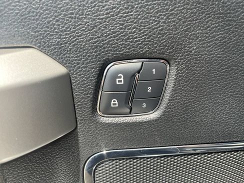 Used 2017 Ford F250 Lariat w/ Lariat Value Package AWD/4WD image 20