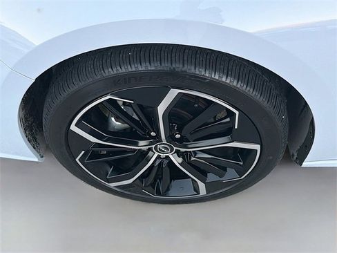 Used 2024 Nissan Altima 2.5 SR image 35