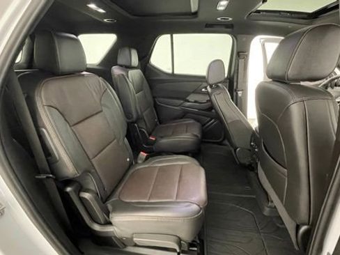 Used 2024 Chevrolet Traverse High Country image 51