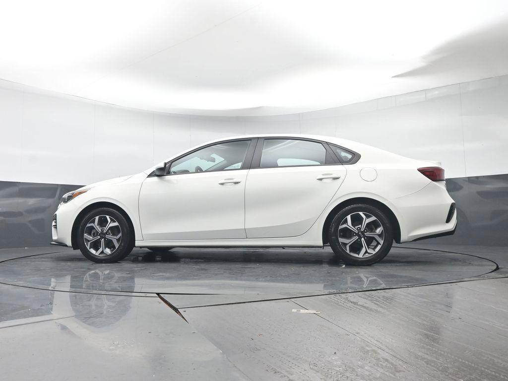 Used 2021 Kia Forte LXS FWD image 25